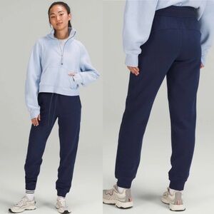 Lululemon Scuba High-Rise Jogger Pant | Size 4
